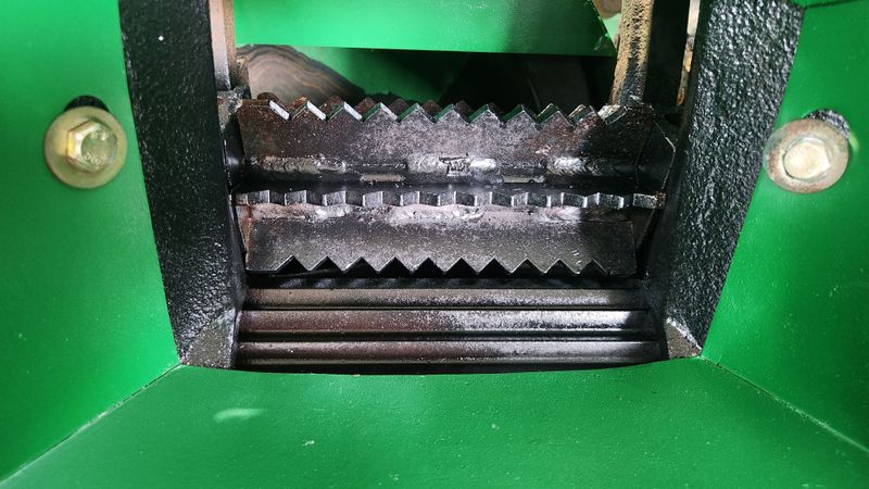 김동현님의 장터 판매 상품 [경운기 부착형 파쇄기] 첨부 사진