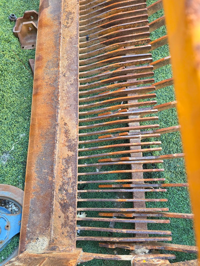 최도윤(중고농기계)님의 장터 판매 상품 [양파,마늘 등 땅속작물 수확기 판매합니다 ] 첨부 사진