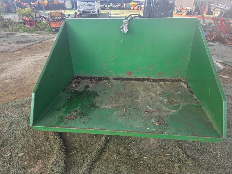 최도윤(중고농기계)님의 장터 판매 상품 [트렉터용 유압식 트레일러 판매합니다 ] 첨부 사진