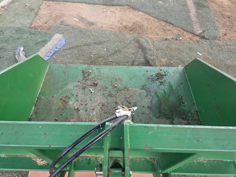 최도윤(중고농기계)님의 장터 판매 상품 [트렉터용 유압식 트레일러 판매합니다 ] 첨부 사진