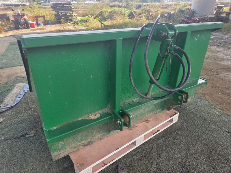 최도윤(중고농기계)님의 장터 판매 상품 [트렉터용 유압식 트레일러 판매합니다 ] 첨부 사진