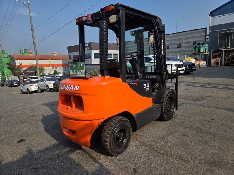 한효진님의 장터 판매 상품 [두산 3.3톤 디젤 중고지게차 ] 첨부 사진