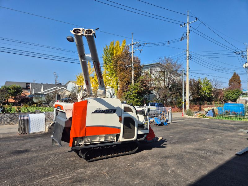 김남현님의 장터 판매 상품 [3조 콤바인 구보다 ARN331] 첨부 사진