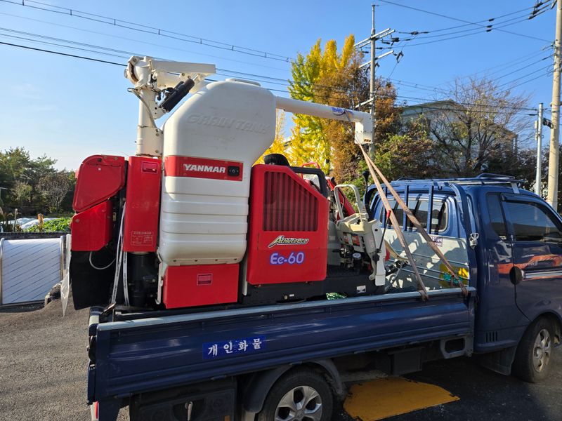 김남현님의 장터 판매 상품 [2조 콤바인 얀마 Ee-60] 첨부 사진