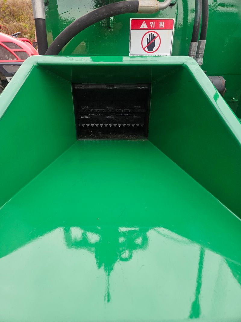 최태욱님의 장터 판매 상품 [대륙목재파쇄기 ] 첨부 사진