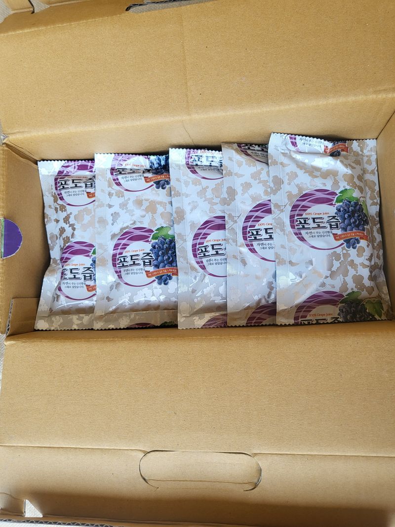 박종수님의 장터 판매 상품 [포도즙 50포] 첨부 사진