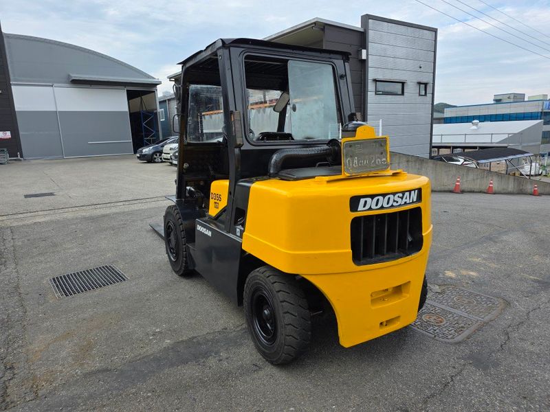 한효진님의 장터 판매 상품 [두산 3.5톤 3단 디젤 중고지게차 ] 첨부 사진