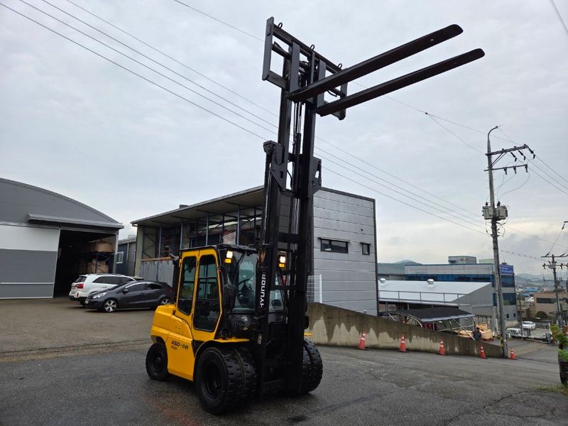 한효진님의 장터 판매 상품 [4.5톤 듀얼3단 풀옵션 올수리 디젤 중고지게차] 첨부 사진