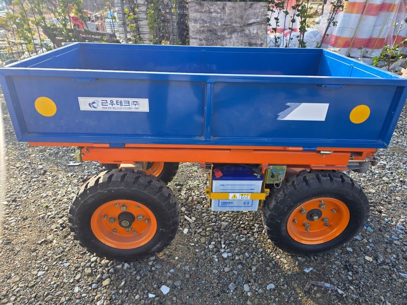 최도윤(중고농기계)님의 장터 판매 상품 [근우테크 전동 운반차 판매 합니다 ] 첨부 사진