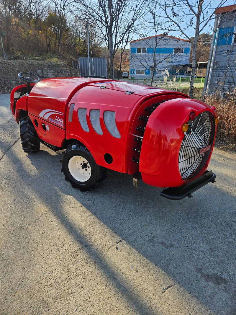 신지안님의 장터 판매 상품 [아세아1000리터 운반차겸용 ss기판매합니다] 첨부 사진