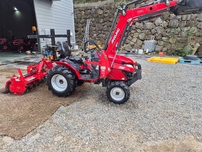 일개미(4454)님의 장터 판매 상품 [TYM-C250트랙터] 첨부 사진