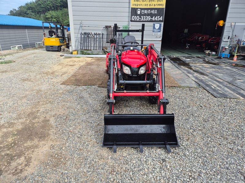 장터 상품 [TYM-C250트랙터] 썸네일