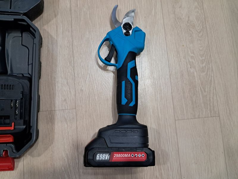 임재혁 님의 장터 판매 상품 [무선 충전 전지가위] 첨부 사진