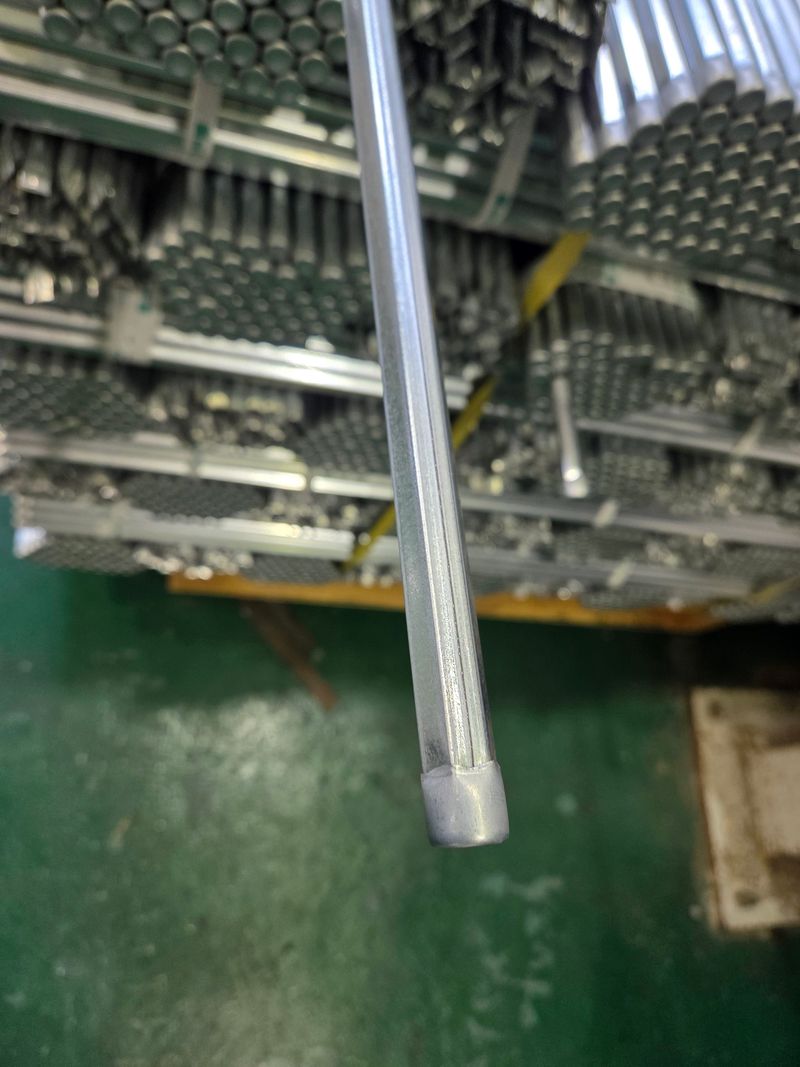 협진산업님의 장터 판매 상품 [고강도 고주파 용접고추지지대 1.5m 100개] 첨부 사진