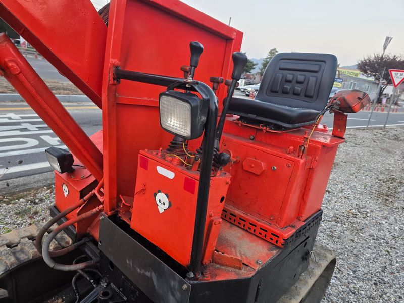 최도윤(중고농기계)님의 장터 판매 상품 [현대포크레인 hx15sr 판매합니다] 첨부 사진