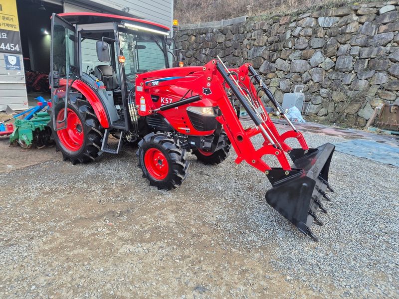 일개미(4454)님의 장터 판매 상품 [TYM.K57트랙터] 첨부 사진