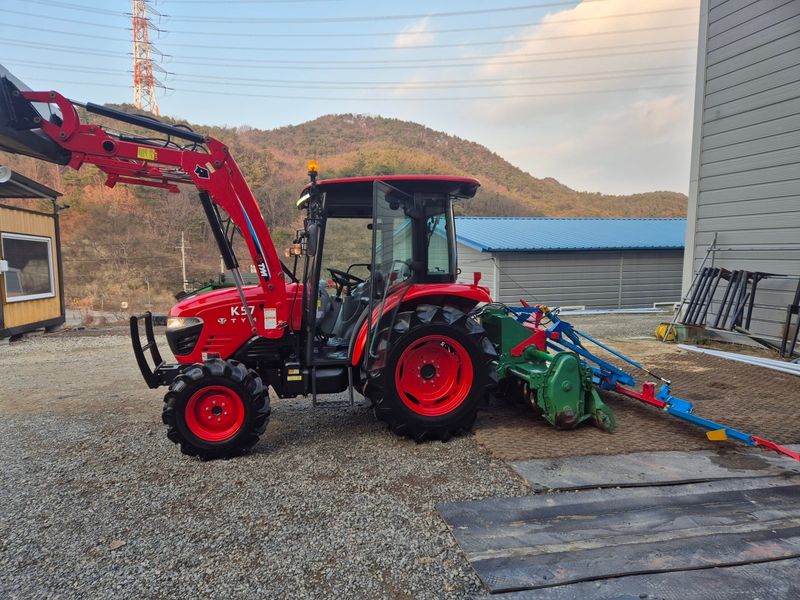 일개미(4454)님의 장터 판매 상품 [TYM.K57트랙터] 첨부 사진