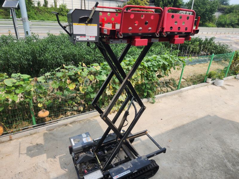 수리남님의 장터 판매 상품 [엔진 고소작업차] 첨부 사진