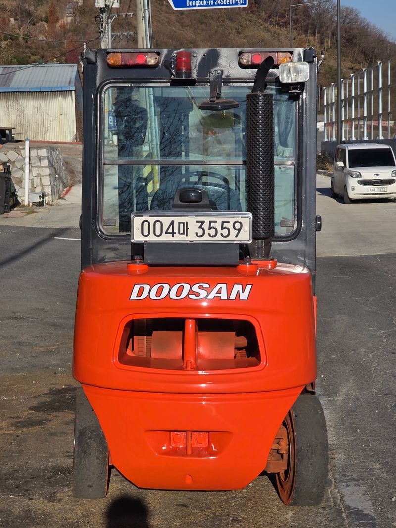 강대성님의 장터 판매 상품 [급매ㅡ두산디젤지게차3톤ㅡ15년식] 첨부 사진