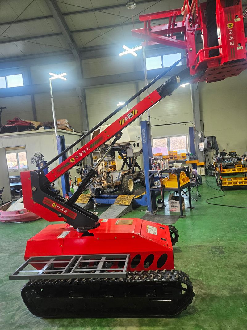 최태욱님의 장터 판매 상품 [청송농기 고소작업차 ] 첨부 사진