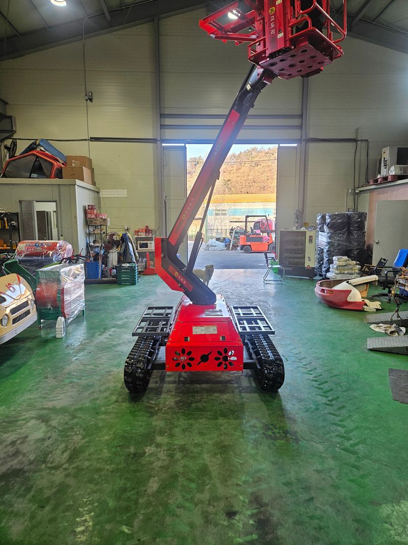 최태욱님의 장터 판매 상품 [청송농기 고소작업차 ] 첨부 사진