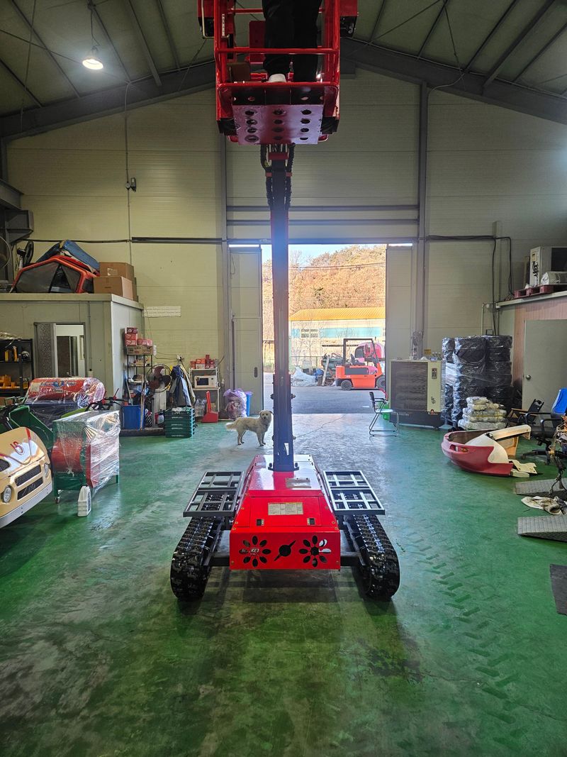 최태욱님의 장터 판매 상품 [청송농기 고소작업차 ] 첨부 사진