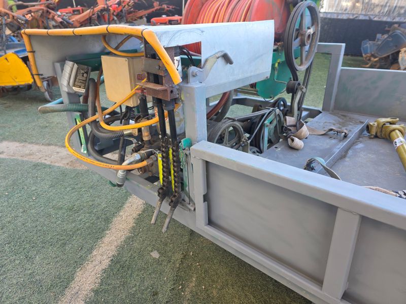 최도윤(중고농기계)님의 장터 판매 상품 [트렉터용 자동호스릴 분무기 판매합니다] 첨부 사진