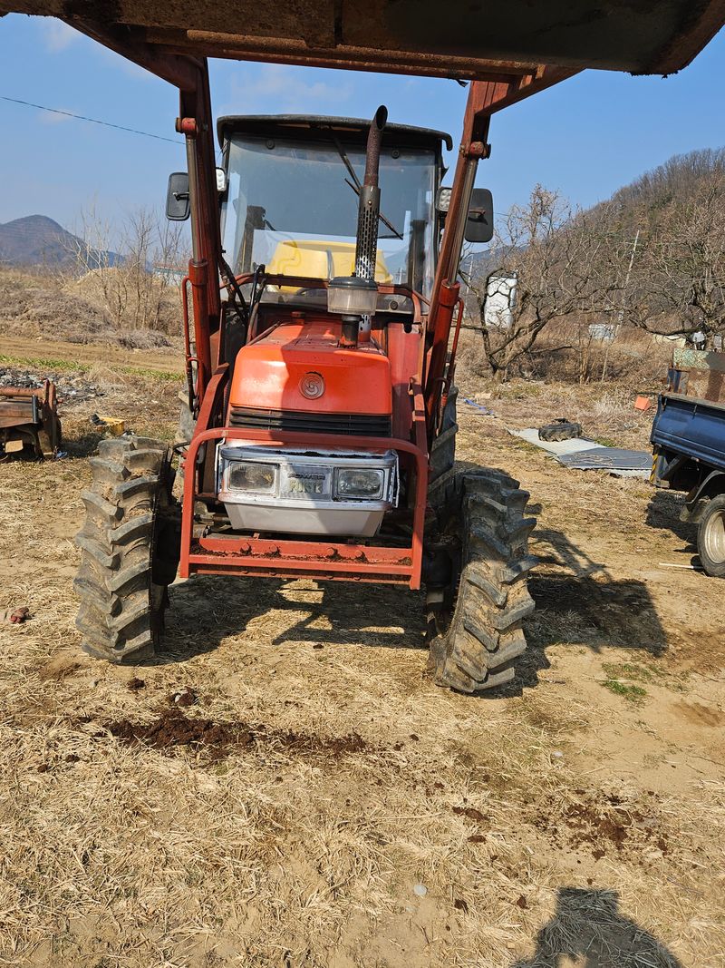 장터 상품 [국제45마력트랙트.] 썸네일