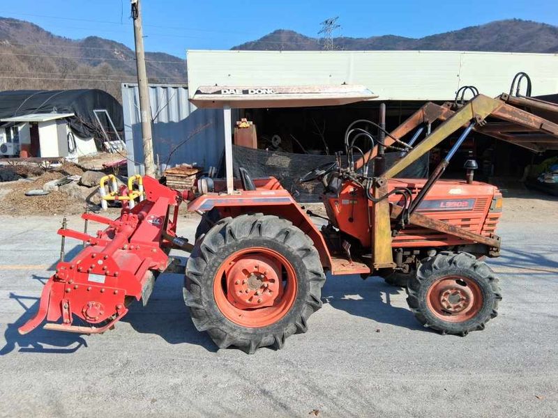 최도윤(중고농기계)님의 장터 판매 상품 [대동3503 트렉터 35마력 판매합니다 ] 첨부 사진