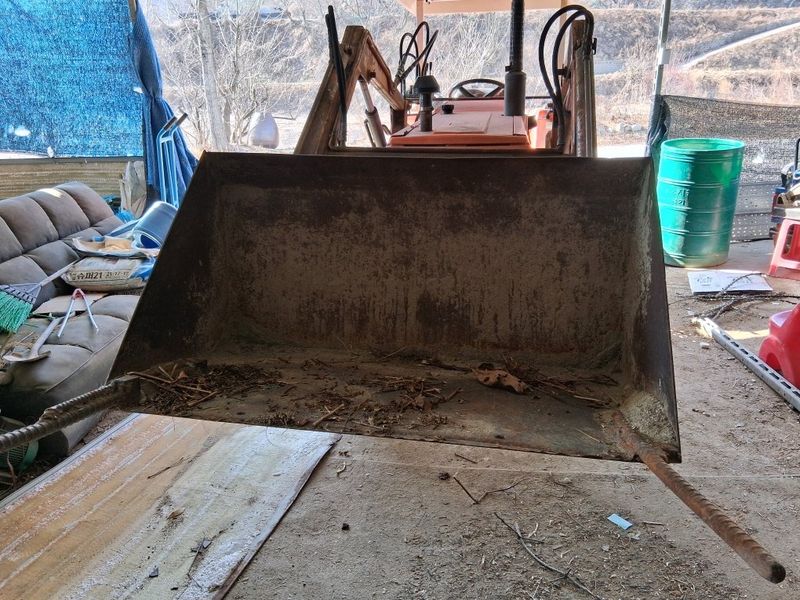 최도윤(중고농기계)님의 장터 판매 상품 [대동3503 트렉터 35마력 판매합니다 ] 첨부 사진