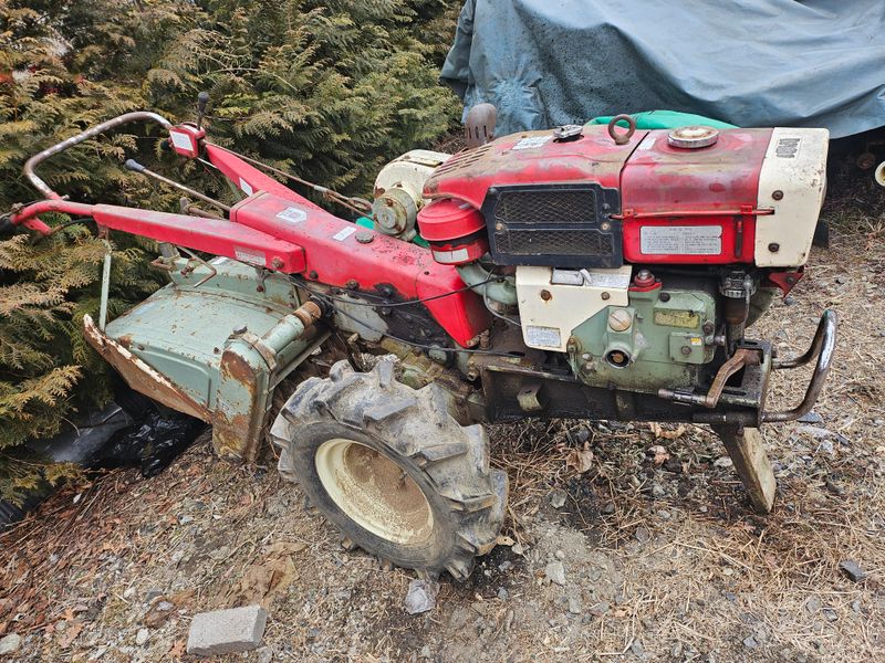 장터 상품 [국제경운기 10마력 ] 썸네일