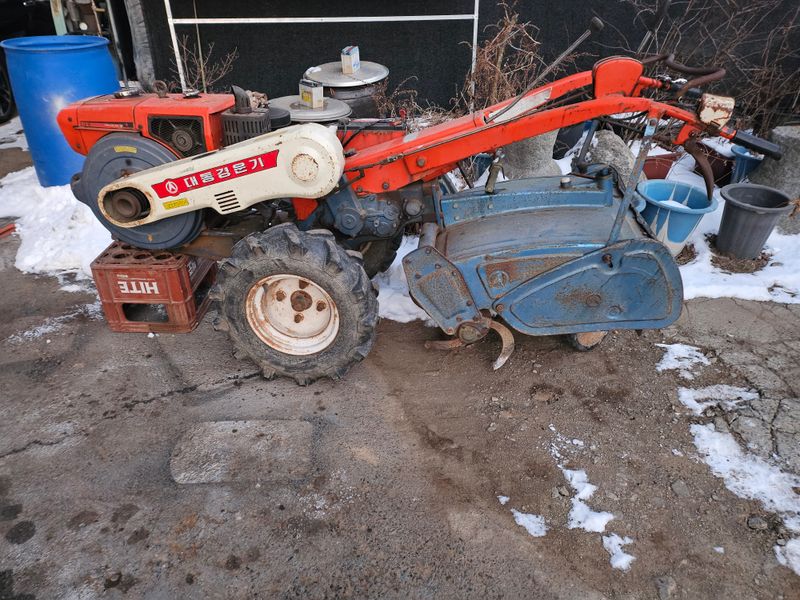 장터 상품 [대동경운기 10마력(키시동겸용.직접분사식)] 썸네일