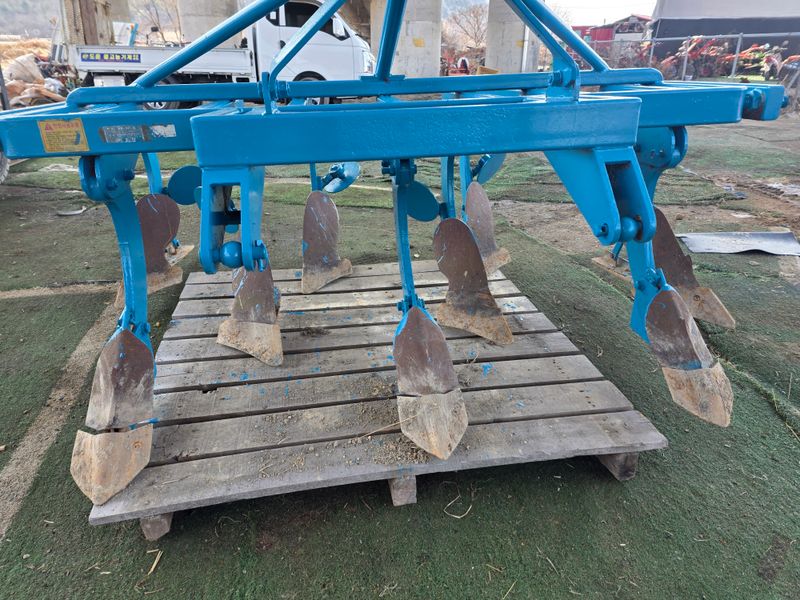 최도윤(중고농기계)님의 장터 판매 상품 [9련 평쟁기 판매합니다.] 첨부 사진