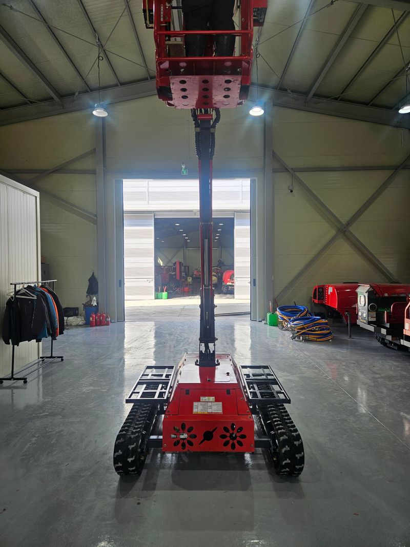 최태욱님의 장터 판매 상품 [청송농기 고소작업차 ] 첨부 사진