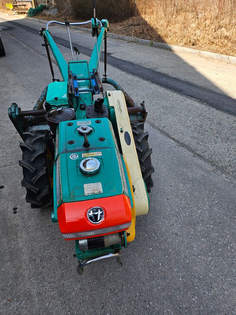 PJW3232님의 장터 판매 상품 [대동경운기 (신형.ND10DE키시동겸용.광폭로터리장착)] 첨부 사진