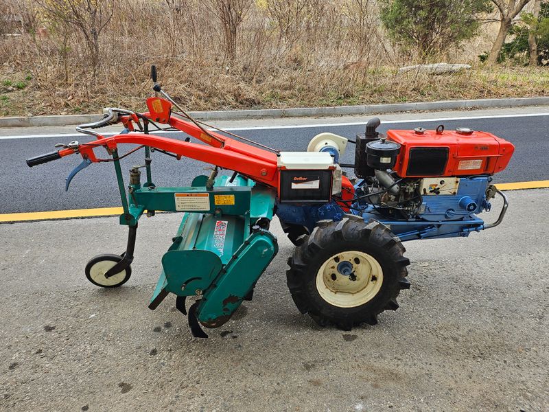 PJW3232님의 장터 판매 상품 [대동경운기 (10마력.키시동겸용)] 첨부 사진