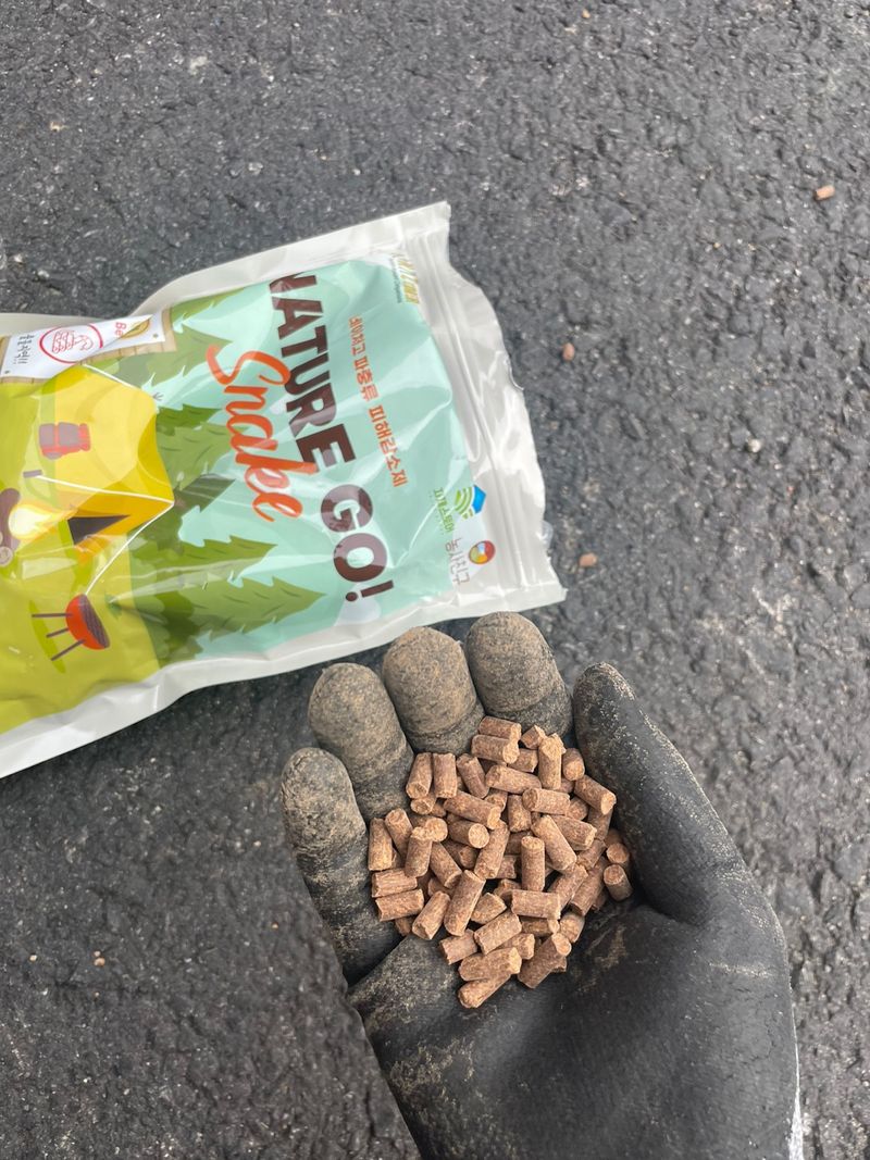 자재스토어님의 장터 판매 상품 [뱀퇴치제 뱀약 1kg 파충류 도마뱀 퇴치 법 기피제 싫어하는냄새 네이처고] 첨부 사진