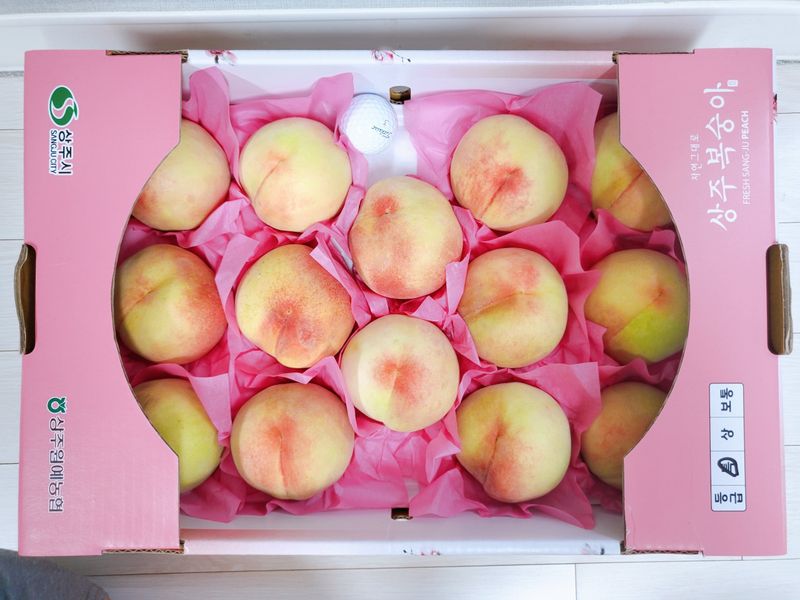 장터 상품 [햇딱딱이 백도복숭아 4kg*1박스(100박스 한정판매)] 썸네일