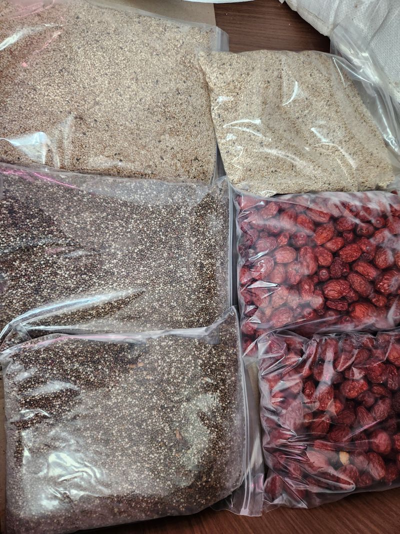 배순녀님의 장터 판매 상품 [상추  풋고추 청량고추  꽈리고추   (상추25000)작년 들깨. 참깨. 서리태 팝니다] 첨부 사진