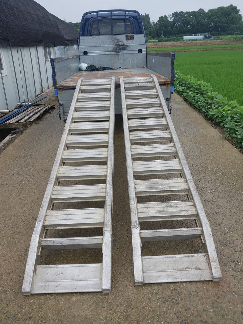 장터 상품 [농기계 상,하차용 사다리] 썸네일