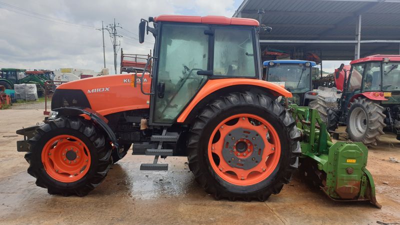 중고판매님의 장터 판매 상품 [구보다트렉터] 첨부 사진