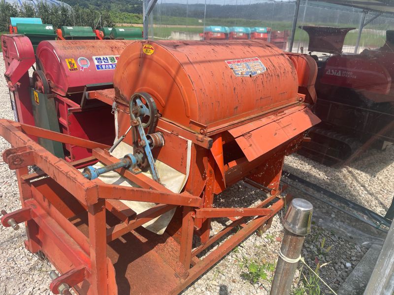 장터 상품 [부흥 트렉터  탈곡기(((판매완료)))] 썸네일