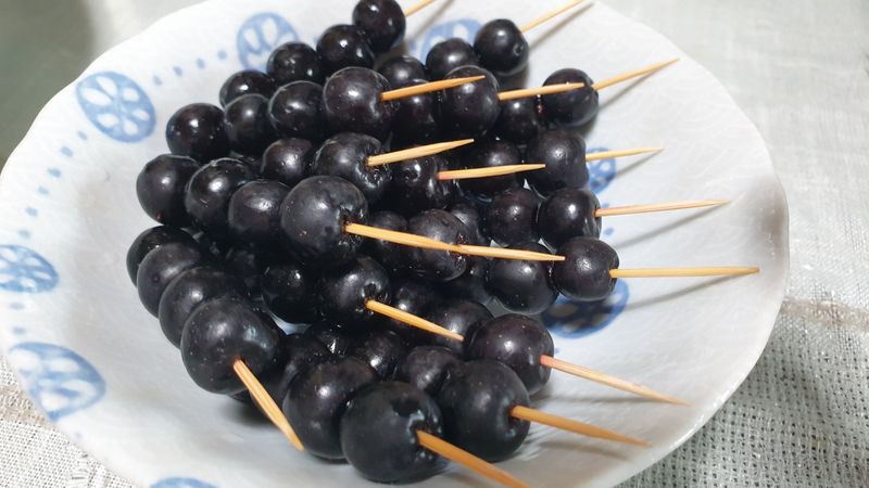 농부아내님의 장터 판매 상품 [몸이 건강해지는 맛, 햇생과 아로니아 10kg] 첨부 사진