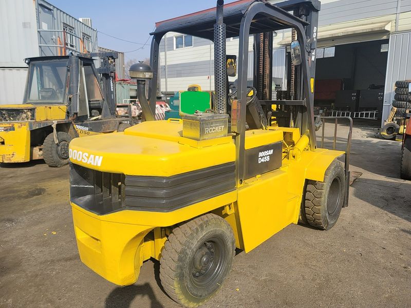 장터 상품 [중고지게차 두산 4.5톤  지게차] 썸네일