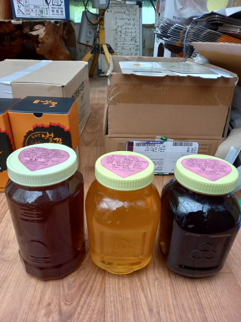 영원한.초보꽁지님의 장터 판매 상품 [꿀 2.4kg.양봉.해보실분] 첨부 사진