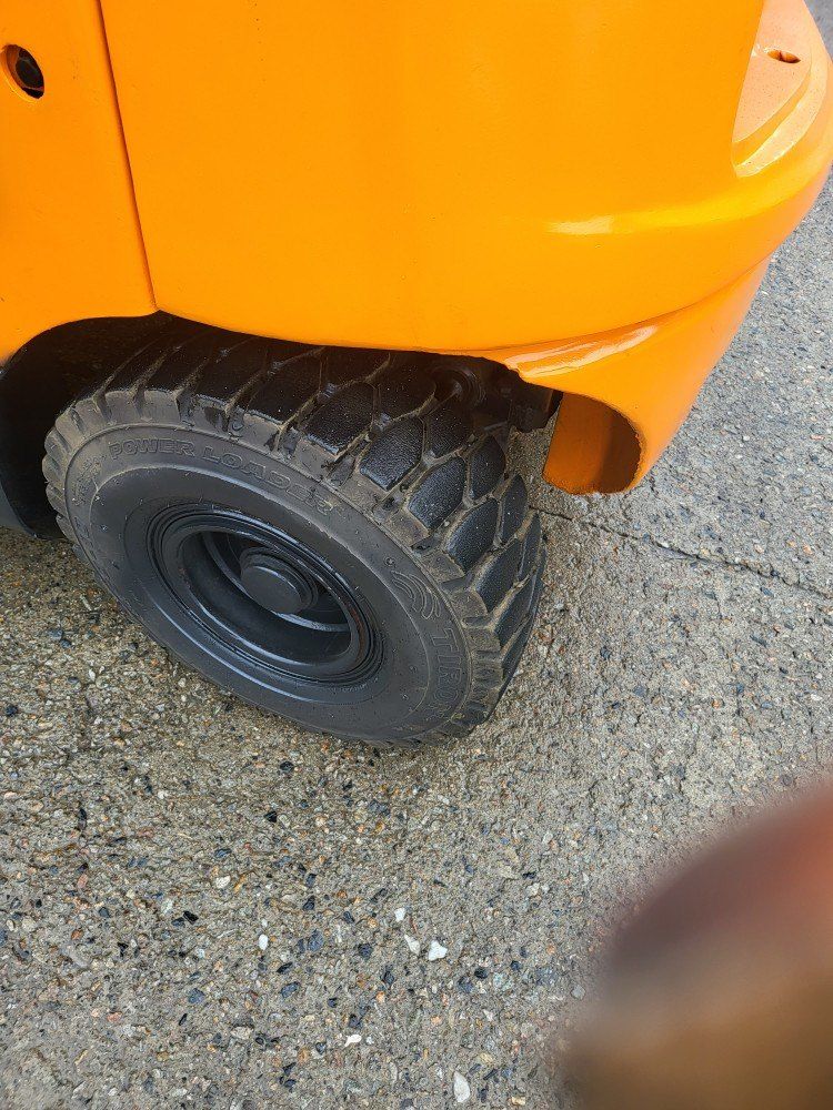 한효진님의 장터 판매 상품 [두산 2톤 디젤지게차. 자동발 장착!] 첨부 사진