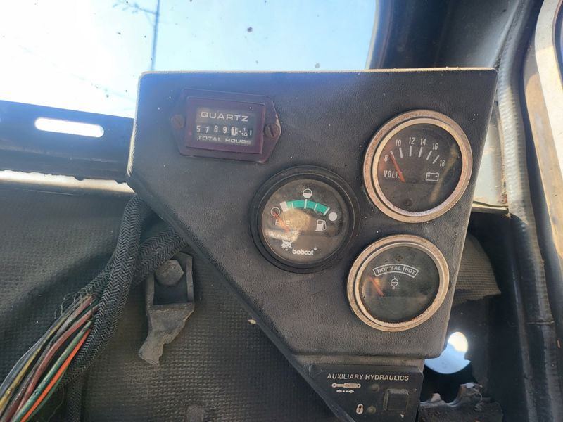 남지수님의 장터 판매 상품 [ㆍ판매완료ㆍ바브캣 농장용 스키로더 판매합니다 46마력] 첨부 사진