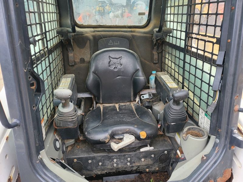 남지수님의 장터 판매 상품 [농장용 트랙 스키로더 바브캣 T590 2013년식] 첨부 사진