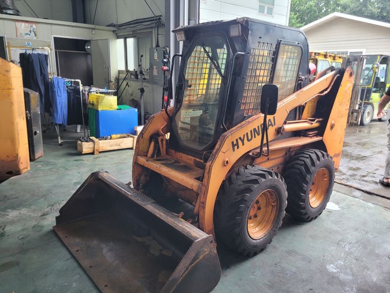 남지수님의 장터 판매 상품 [현대 농장용 중고 스키로더 HSL650-7A 2014년식 1300시간 운행] 첨부 사진