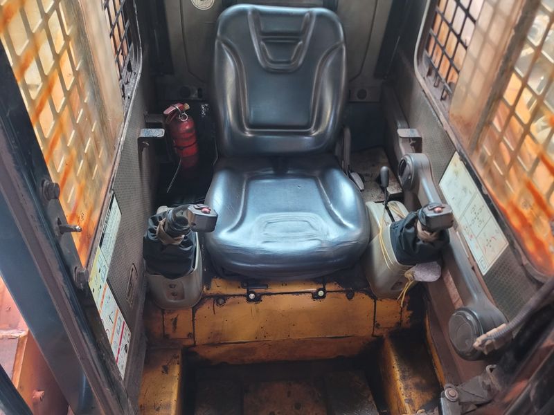 남지수님의 장터 판매 상품 [현대 농장용 중고 스키로더 HSL650-7A 2014년식 1300시간 운행] 첨부 사진